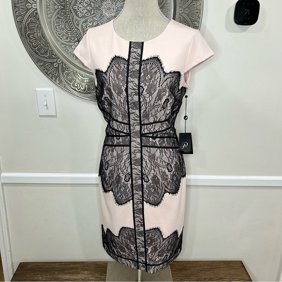 Robe BEBE Taille L - Soie, Nouée Devant, Plissée, Neuve Avec étiquette